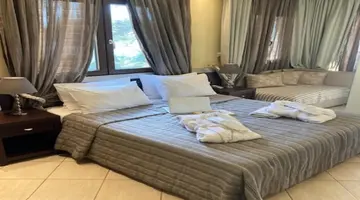Meliton Inn Hotel and Suites