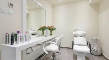 Melpo Antia Hotel & Suites