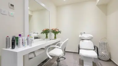 Melpo Antia Hotel & Suites