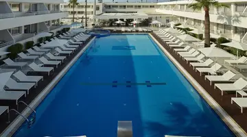 Melpo Antia Hotel & Suites