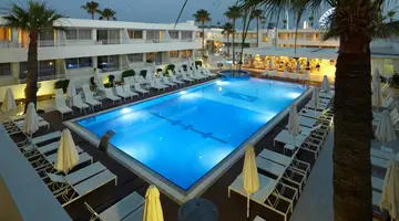 Melpo Antia Hotel & Suites