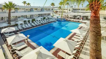 Melpo Antia Hotel & Suites