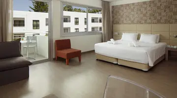 MELPO ANTIA HOTEL & SUITS