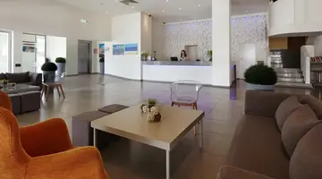 MelpoAntia Luxury Apartments and Suite