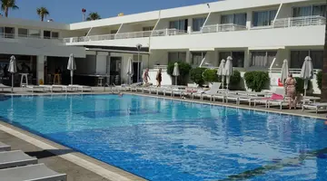 MelpoAntia Luxury Apartments and Suite