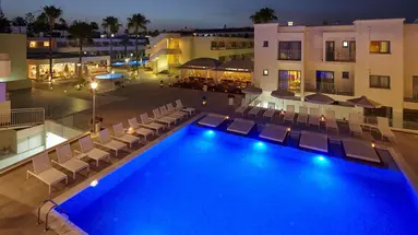 MelpoAntia Luxury Apartments and Suite