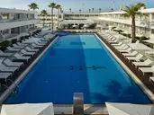MelpoAntia Luxury Apartments and Suite