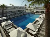 MelpoAntia Luxury Apartments and Suite