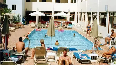 Melrose Hotel