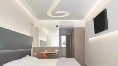 Melrose Hotel