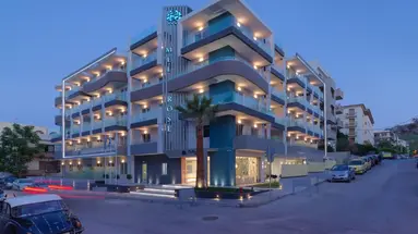 Melrose Hotel