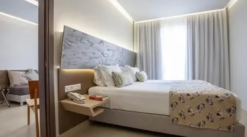 Melrose Hotel