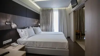 Melrose Hotel