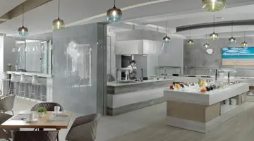 Melrose Hotel