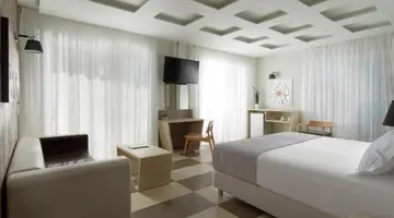 Melrose Hotel
