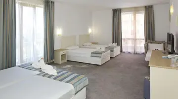 MENA PALACE
