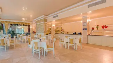 MENA PALACE