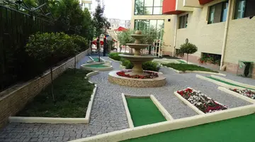 Mena Palace