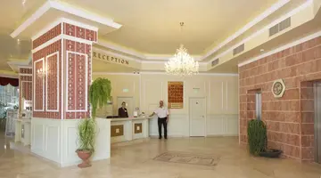 MENA PALACE
