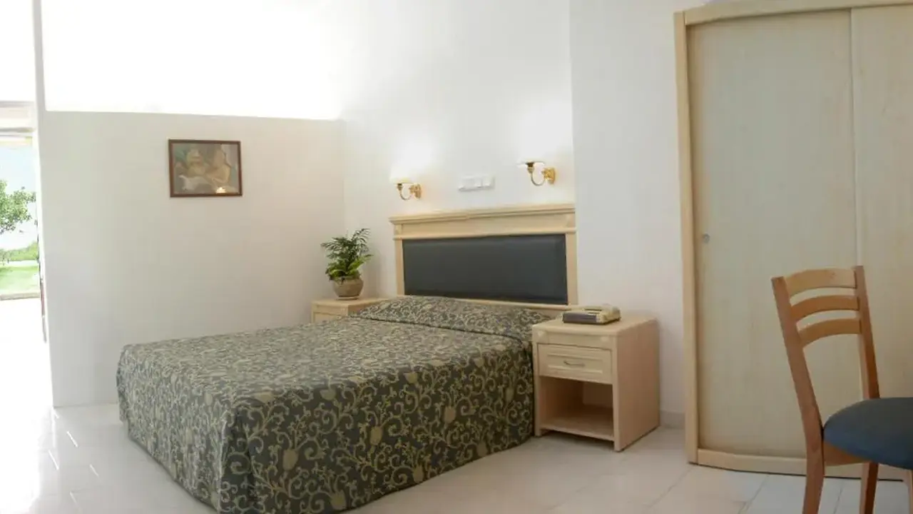 Mendi Hotel