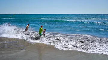 Mera Holiday