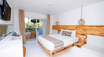 MERAKI BEACH RESORT (by Sunrise Hotels Group)