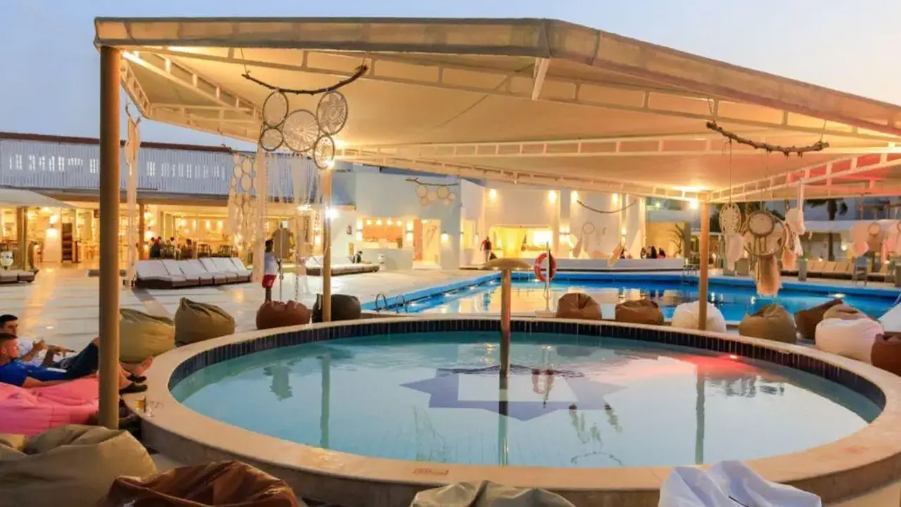 MERAKI RESORT (ADULTS ONLY 16+)