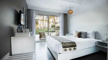 MERAKI RESORT