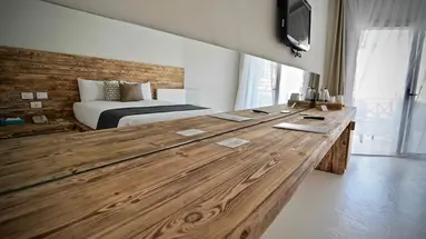 MERAKI RESORT