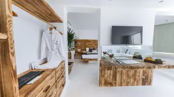 MERAKI RESORT