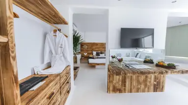 MERAKI RESORT