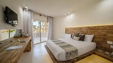 MERAKI RESORT