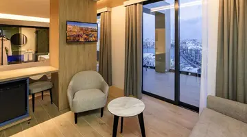 Mercure Hotel St. Julian's