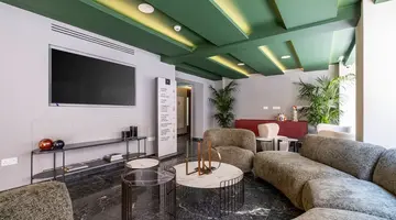 Mercure Larnaca Finikoudes Beach