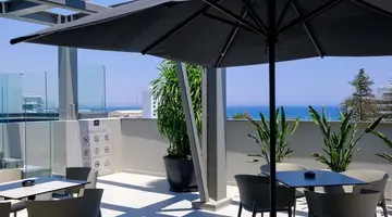 Mercure Larnaca Finikoudes Beach