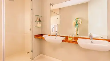 Mermaid Hotel & Club