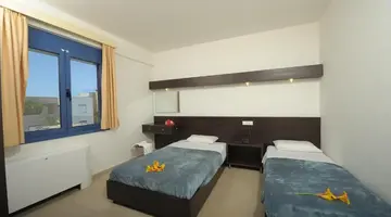 Meropi Hotel & Apartments