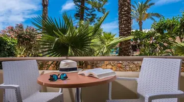 Meropi Hotel & Apartments