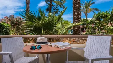 Meropi Hotel & Apartments