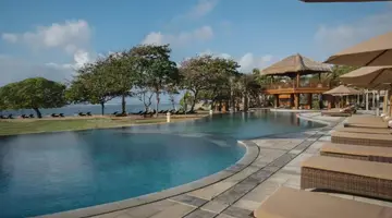 MERUSAKA NUSA DUA