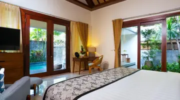 MERUSAKA NUSA DUA