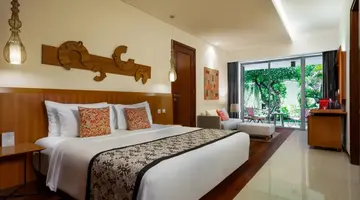 MERUSAKA NUSA DUA