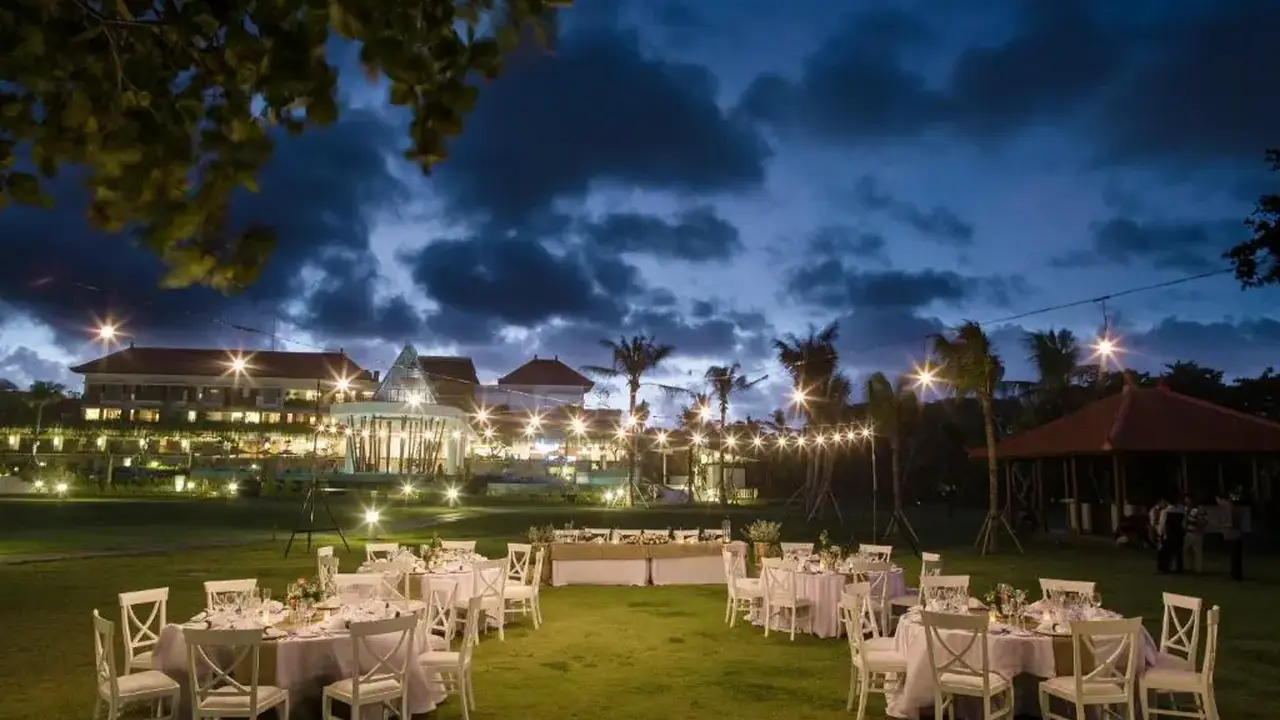 MERUSAKA NUSA DUA