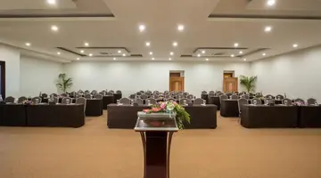 MERUSAKA NUSA DUA