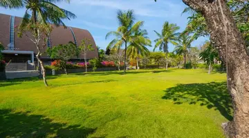 MERUSAKA NUSA DUA