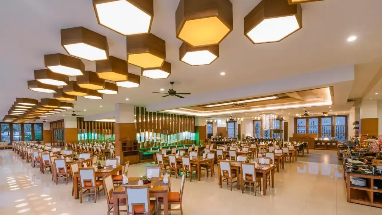 MERUSAKA NUSA DUA