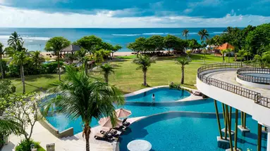 MERUSAKA Nusa Dua