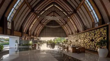 MERUSAKA NUSA DUA