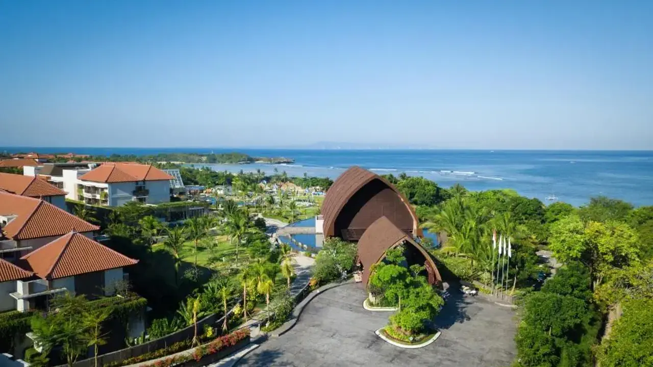 MERUSAKA NUSA DUA