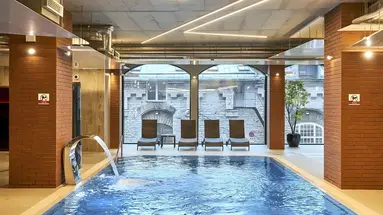 Metropol Hotel